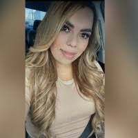 Lisa Arzola's Instagram, Twitter & Facebook