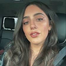 Lauren Key's Instagram, Twitter & Facebook