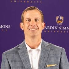 Kelly Pigott's Instagram, Twitter & Facebook