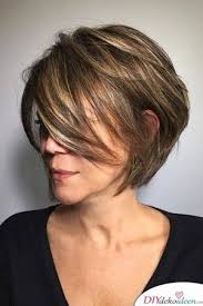 Er muss allerdings regelmäßig und sehr akkurat geschnitten werden. Bob Frisuren Stufig Mittellang Ab 50 Beliebte Frisuren 2020