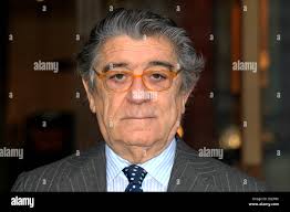 Kiton hi-res stock photography and images