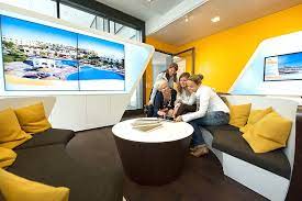 Die vir­tu­al real­i­ty befördert dich an die entle­gen­sten. Alexa Bringt Das Reiseburo Direkt Nach Hause Online Software Ag