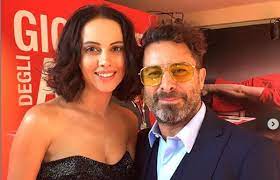 رقص ياسمين رئيس فى فتاة المصنع. Ù‡Ø§Ø¯ÙŠ Ø§Ù„Ø¨Ø§Ø¬ÙˆØ±ÙŠ ÙŠÙƒØ´Ù Ø±Ø¯ ÙØ¹Ù„Ù‡ Ø¹Ù†Ø¯Ù…Ø§ ÙŠÙ†Ø§Ø¯Ù‰ Ø¨Ù€ Ø²ÙˆØ¬ ÙŠØ§Ø³Ù…ÙŠÙ† Ø±Ø¦ÙŠØ³ Ù†Ø¬ÙˆÙ… Ø¥Ù Ø¥Ù…