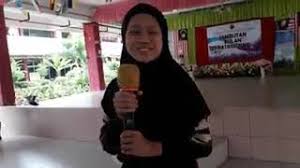 Lagu baju baru dinyanyikan oleh dhea ananda yang bercerita tentang mengenakan baju baru saat lebaran. Watch Si Baju Hijau Tanpa Vokal Video Free Hatkara