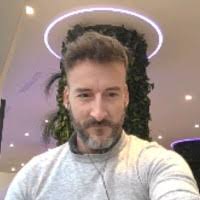 1800+ "Pétronio" profiles