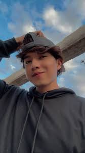 🏳️‍🌈🏳️‍🌈🏳️‍🌈 Hay que ponernos de acuerdo para celebrar mi cumpleaños  24 🏳️‍🌈🏳️‍🌈🏳️‍🌈 Unos llevamos las papas, y otros los Boing de mango.  ♥️🤙🏾 como chavos bien LGTB. Toluca