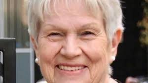 Amy Kennell's Instagram, Twitter & Facebook