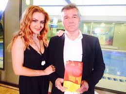 Dan Bittman arată că și îngerii au cremele lor!!! Un leac pentru  cuperoză. 
