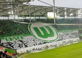 With 'vfl wolfsburg to go', football fans are now informed even more quickly about the latest news on the first team, women's and youth teams. Unser Wappen Unser Stolz Choreografie In Nordkurve Faszination Fankurve