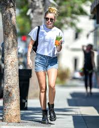 Gigi Hadid Just Brought Back This Controversial 90s Shoe Trend Miley Cyrus Outfit Miley Cyrus Style Fashion