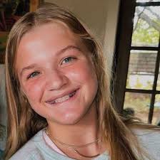 Ainsley Hardy and Will Romano's Wedding Website