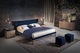 Una zona notte al passo coi tempi, elegante ma anche informale: Camere Da Letto Di Lusso Moderne E Classiche Luxury Bedroom Made In Italy Arredo Notte Di Lusso Bamax