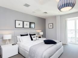 لون الجدران في غرفة النوم 79 صورة كيفية اختيار ما لون لطلاء الغرفة والألوان الأخضر والأزرق والرمادي والأرجواني في الداخل