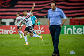 Através das redes sociais, a direção do clube comunicou na madrugada deste sábado a demissão do treinador. Brenner Ofusca Estreia De Ceni No Flamengo E Da Vitoria Ao Sao Paulo Na Copa Do Brasil 11 11 2020 Esporte Folha