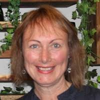 Tracy Currie's Instagram, Twitter & Facebook