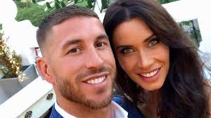 Lo que nos han transmitido Malú y Rivera con las fotos en el centro  comercial además de confirmar su relación