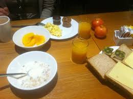 Guests can surf the web using the complimentary wireless internet access. Breakfast Picture Of Holiday Inn Express London Hammersmith Tripadvisor