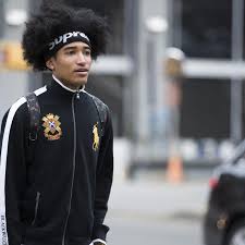 A book investigating the brand that put nyc skateboarding on the map. What Supreme And Streetwear Say About Fashion Today Quartz