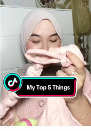 Diantara 5 things di atas, yang paling wajib ada di tas aku adalah parfume  Beverly's secret yang bisa bikin aku percaya diri kapanpun dimanapun💖 Yuk  share juga 5 things kamu!! 🫶🏻 @beverlyssecret.id ...