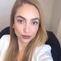 100+ perfiles de «Thalía»