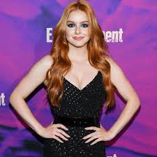 1,164 blonde hair band products are offered for sale by suppliers on alibaba.com, of which human hair wigs accounts for 11. Ariel Winter Debuts Platinum Blonde Hair After Months As A Redhead E Online Deutschland