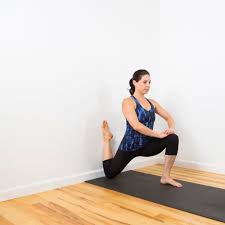The right hip flexor stretch can offer relief and prevent injury. Kneeling Hip Flexor Stretch Against A Wall Wanna Do The Splits 9 Poses To Make It Happen Popsugar Fitness Photo 5