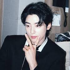 Love hurts, love scars Love wounds and marks Any heart Not tough or strong  enough To take a lot of pain, take a lot of pain Love is like a cloud Holds