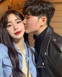 남수민さんはinstagramを利用しています 우주가 나는 우주를 90만큼 보고싶어 하고 우주는 나를 8억만큼 보고싶어 한댔다ㅋㅋㅋㅋㅋㅋㅋㅋㅋㅋㅋ 왜 8억일까ㅋㅋㅋㅋㅋㅋㅋㅋㅋㅋㅋㅋ 3000만큼 사랑해 같아 너무 Ulzzang Couple Korean Couple Cute Couples