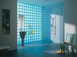 Mettons Des Briques De Verre Dans La Salle De Bains Archzine Fr Pave De Verre Douche Bleu Salle De Bain