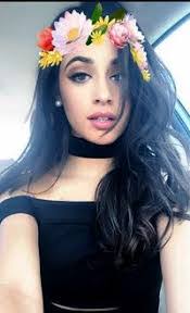 Aline Xavier's Instagram, Twitter & Facebook