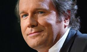 William Boyd accepts James Bond mission