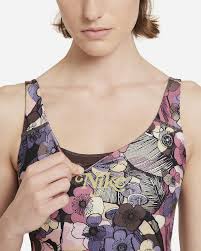 Ending 1 jul at 8:13pm bst 6d 13h. Nike Dri Fit Swoosh Women S Medium Support 1 Piece Pad Floral Sports Bra Nike Com