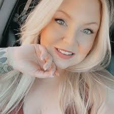 Tricia Wilson's Instagram, Twitter & Facebook