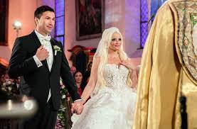 Doch beides war ihr zu wenig. Rtl Spendenmarathon Daniela Katzenberger Versteigert Ihr Brautkleid Panorama Stuttgarter Nachrichten