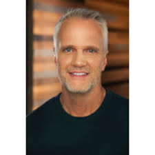 Survive the Day: Thriving in the Midst of LIfe's Storms: Young, Ben:  9780781414647: Amazon.com: Books