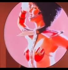 Lisa疯马秀余波：杨颖观看被喊封杀，女星靠脱能走向世界吗？-腾讯新闻