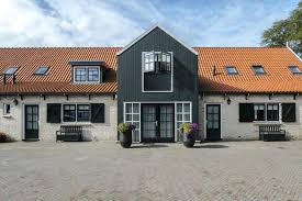 Besonders schön ist ein nordseeurlaub auf ameland, einer 59 km² kleinen insel, die zur niederländischen provinz friesland gehört. Ferienhaus Rick Nes Ameland 14 Bewertungen Happynes