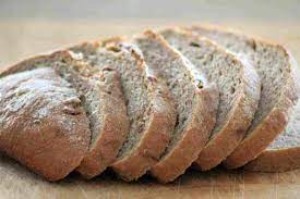 Il riso è un cereale e come tale è controindicato alle persone con disturbi alla tiroide, o che soffrono di allergie alle graminaceae e ai pollini. Pane Senza Glutine Con La Farina Di Riso Ricetta Semplice