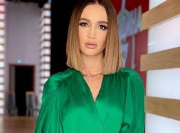 Будьте в курсе последних новостей: Olga Buzova Vystupila V Kremle V Otkrovennom Naryade Bimru Novosti O Zvezdah