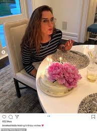 Author, actor and personality brooke shields is also a mom and advocate for the trauma of depression. Brooke Shields Takes Time To Sniff The Flowers As She Celebrates Her 56th Birthday Verjaardag