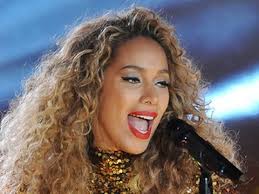 Tu en fumais dix maintenant c'est vingt. Leona Lewis Liedtext The Best And The Worst De