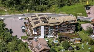 Hotel adatto agli amanti dello sci distanze: Hotel Gran Paradis 4 Sterne Hotels Bis Campitello Di Fassa Fassatal Urlaub In Campitello