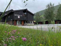 Her finner du en komplett oversikt over alle bedrifter på stedet samt lokale nyheter og værvarsel. Boverdalen Vandrerhjem Hostel And Cabins Camping Boverdalen Norway
