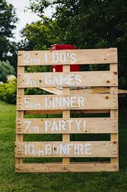 36 Budget Friendly Outdoor Wedding Ideas For Fall Vis Wed Wedding Itinerary Backyard Wedding Wedding Signs