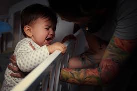 Bayi akan terbangun dan menangis histeris serta susah ditenangkan. Apakah Bayi Anda Menangis Berikut Adalah Penyebab Paling Umum Dan Cara Menenangkannya Musanews