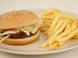 Wenn du diese kalorienmenge zu dir nimmst, dann behältst du dein körpergewicht ganz leicht bei. So Viele Kalorien Stecken In Fast Food Mz De