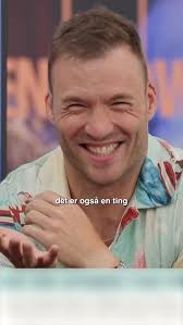 Oplev min brutale ærlighed i arenaerne. Billetter på simontalbot.dk