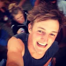 Lachie Collins (@LachieCollins94)