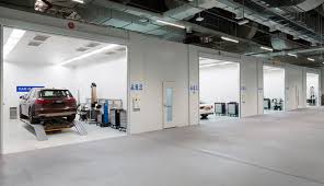 Do you feel the ordinary color of your car is not desirable anymore to you? Porsche Bodyshop Dubai Al Nabooda Automobiles