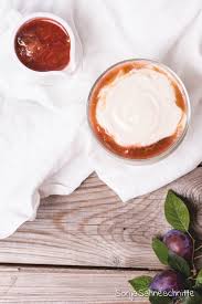 Ohne Haushaltszucker Kokos Quark Dessert Im Glas Mit Kokosmilch Und Pflaumenkompott Ein Schneller Kostlicher Nachtisch Un Quark Dessert Pflaumenkompott Essen